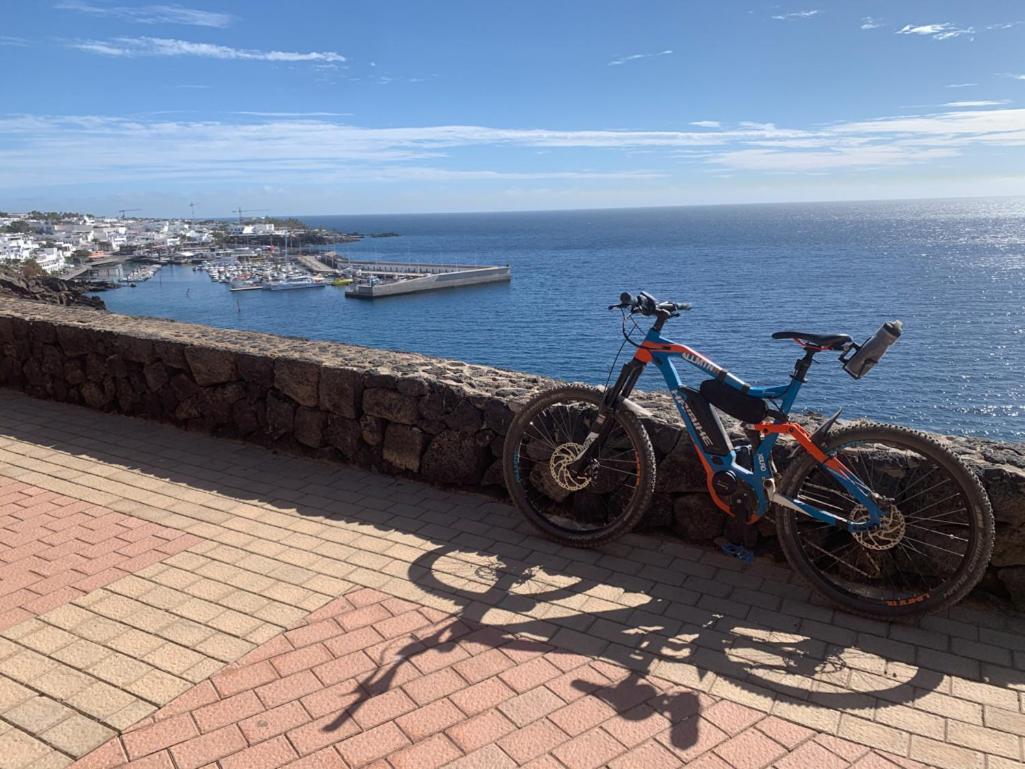 Private Apartment With Mountain And Sea Views, La Asomada, Lanzarote Tías Eksteriør bilde