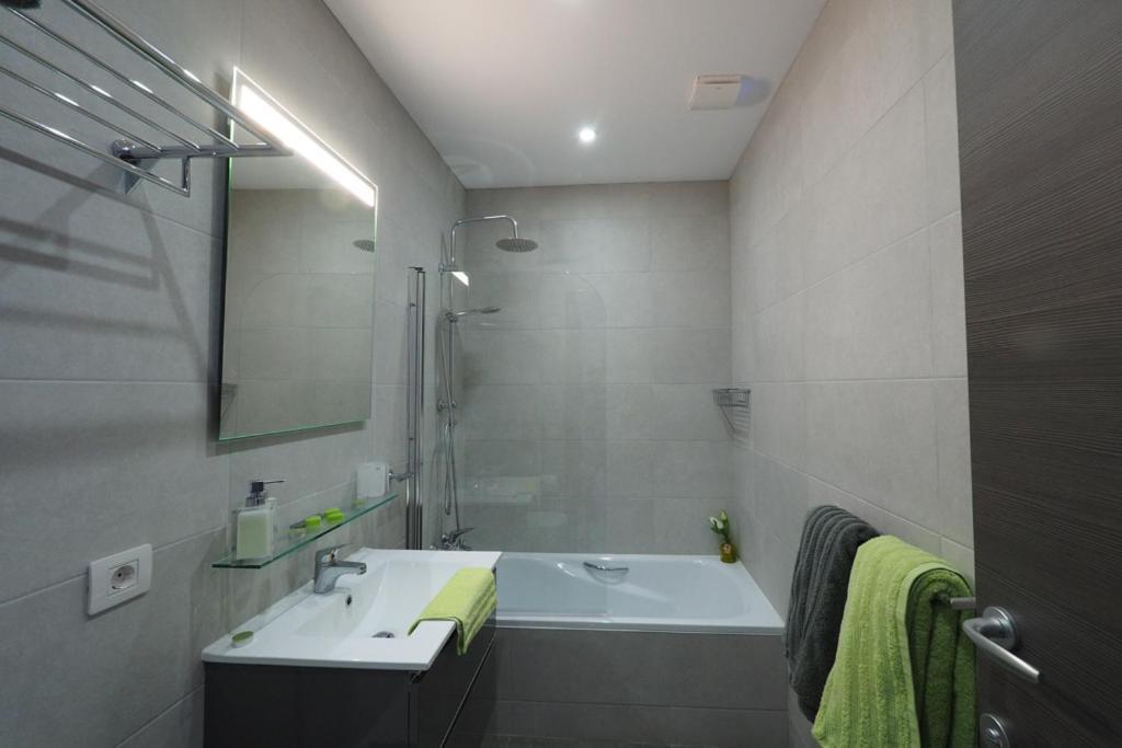 Private Apartment With Mountain And Sea Views, La Asomada, Lanzarote Tías Eksteriør bilde