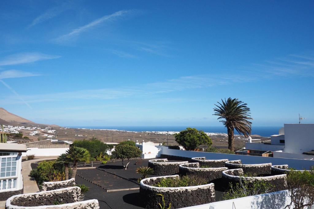 Private Apartment With Mountain And Sea Views, La Asomada, Lanzarote Tías Eksteriør bilde